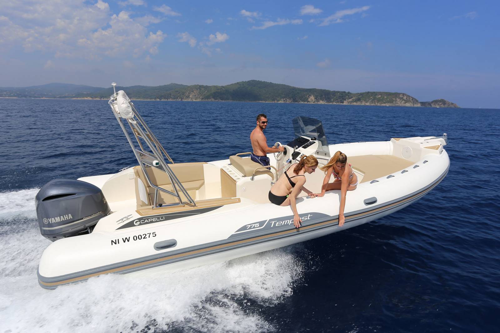 BATEAU SEMI-RIGIDE CAPELLI TEMPEST 775 JLC LOCATION Sète 