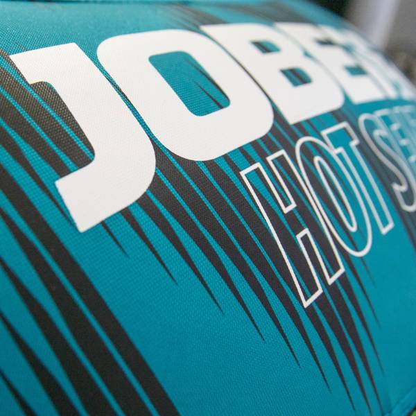 louer une bouée tracté pour journée bateau en mer sur Sète 