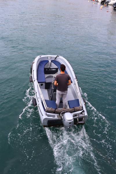 Location bateau thermique sans permis FUN YAK Sécu 15 à Sète