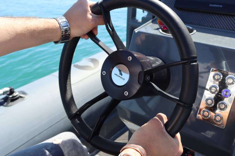 BATEAU SEMI-RIGIDE HIGHFIELD Sport 700