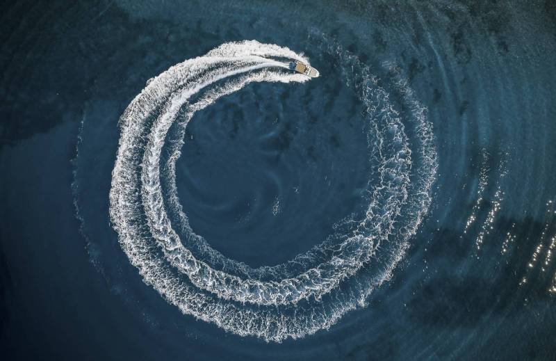 location de bateau avec bouée à Sète 